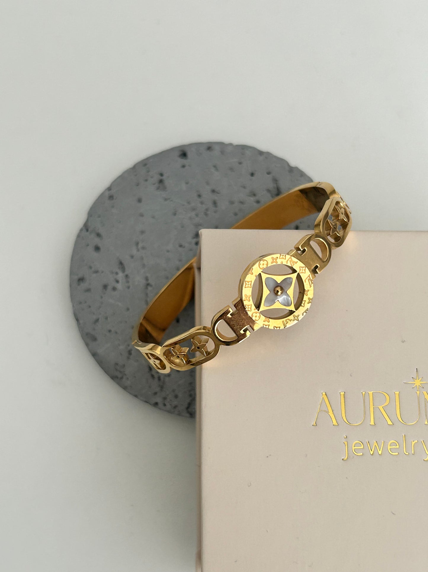 Zara bangle