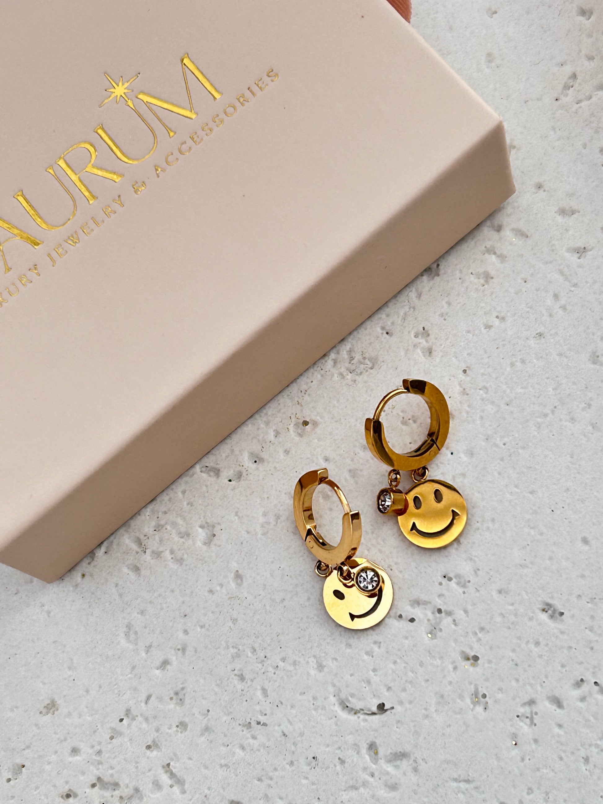 Happy face earrings. Aurum jewelry