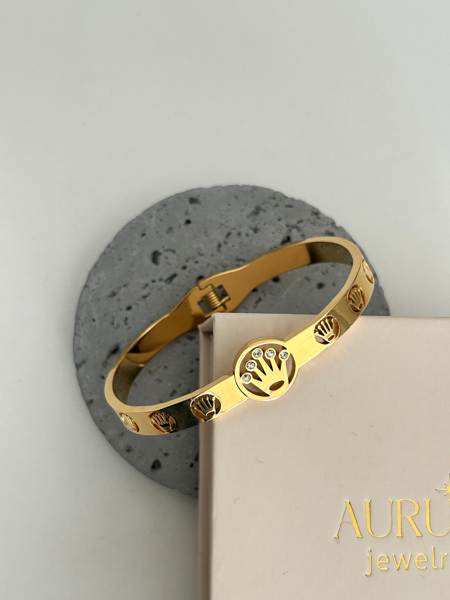 Arsia bangle • Princess Bangle