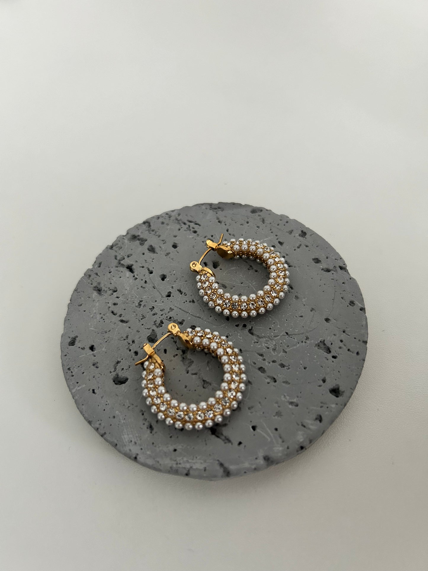 Angelika earrings • Pearl Hoop earrings