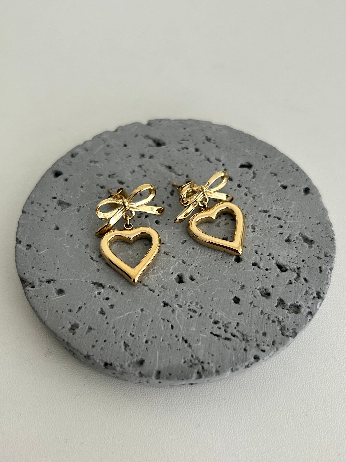 Julia earrings • Bow heart earrings