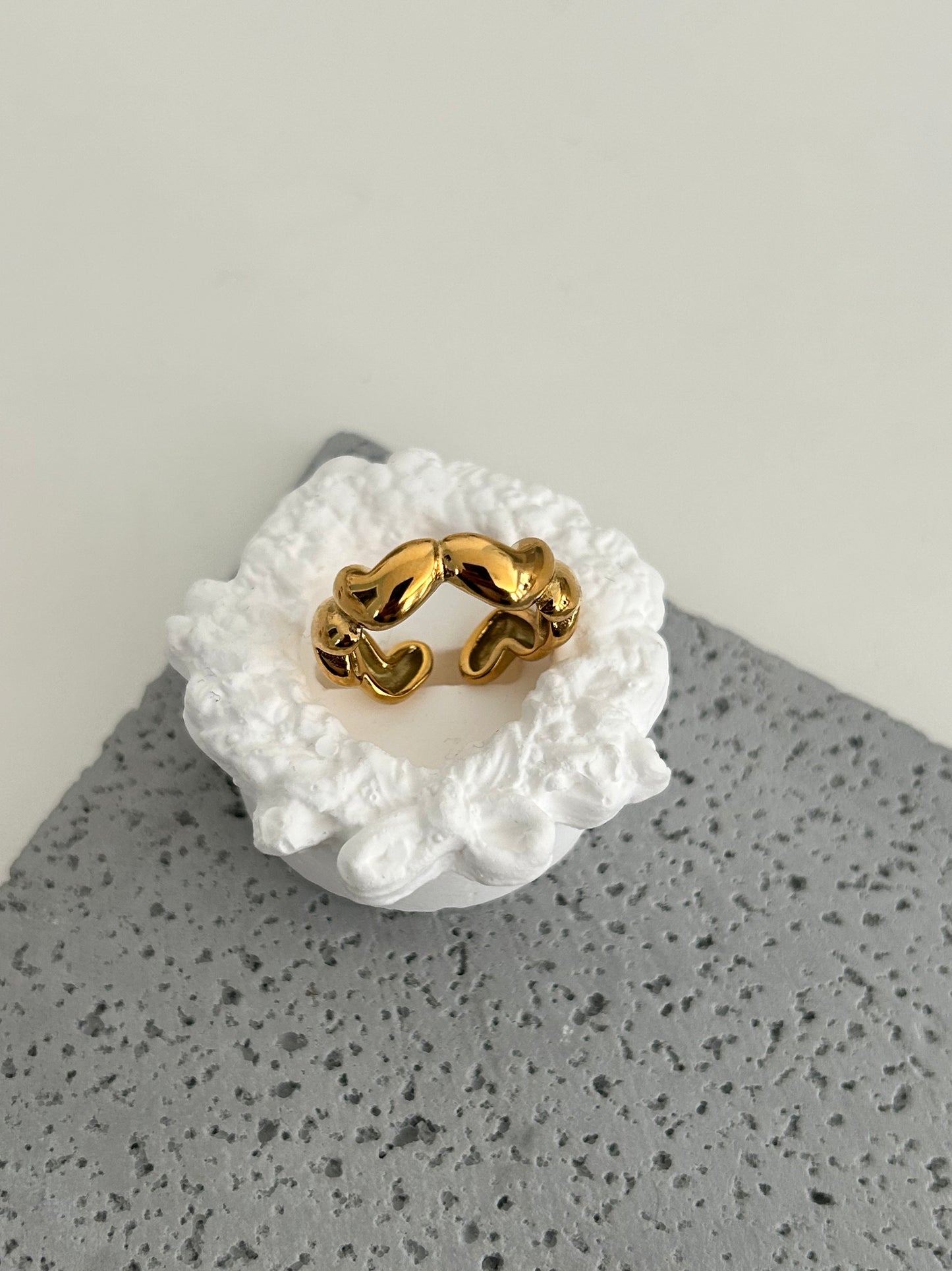 Haifah Ring • Gold heart ring