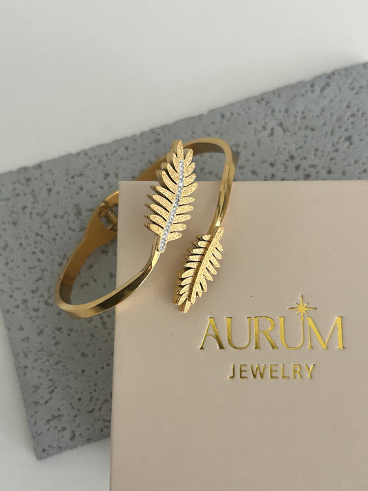Sana bangle • Crystal leaf bangle
