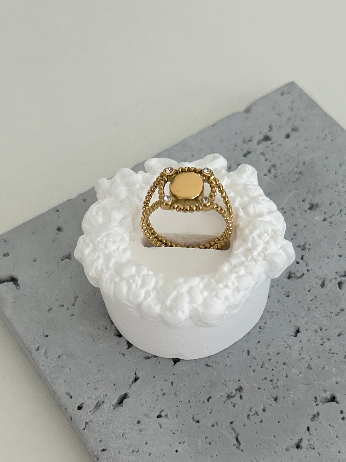 Aubree Ring • Gold ring