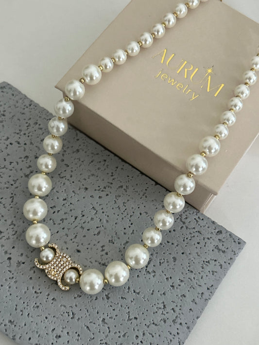 Afifa Necklace • Pearl Necklace