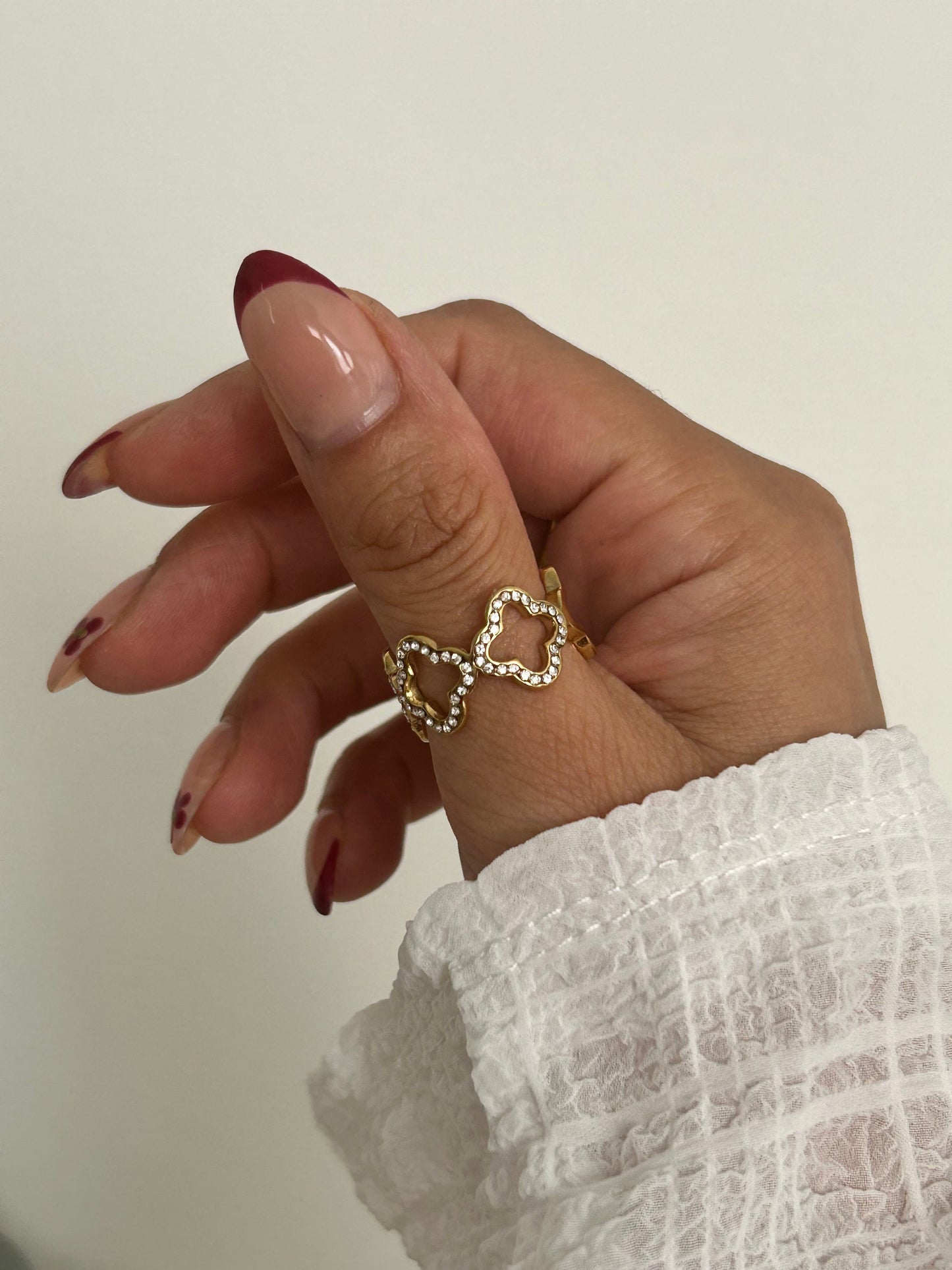 Manal ring - Adjustable Gold Sparkle Clover Ring