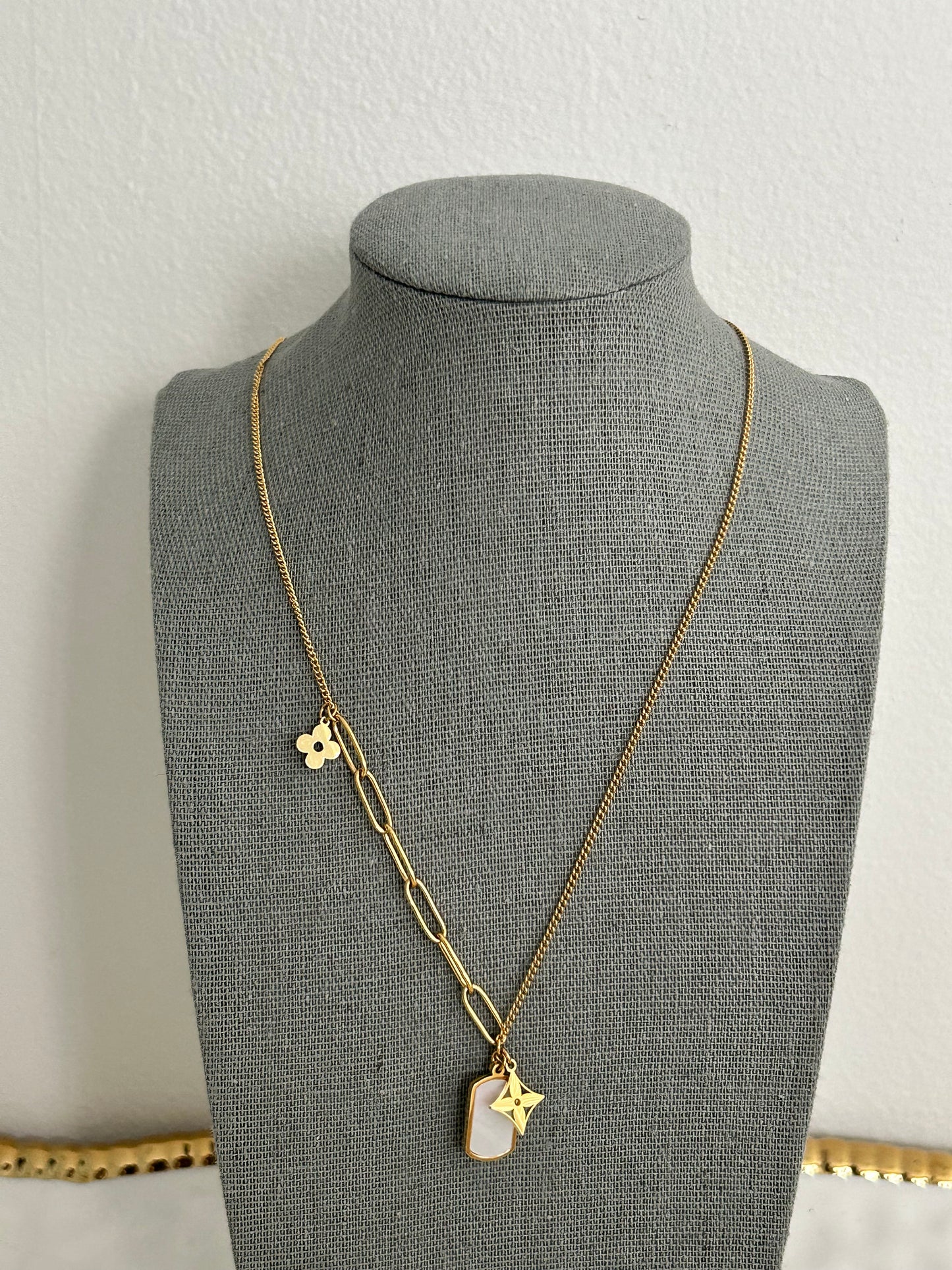 Gabriella necklace