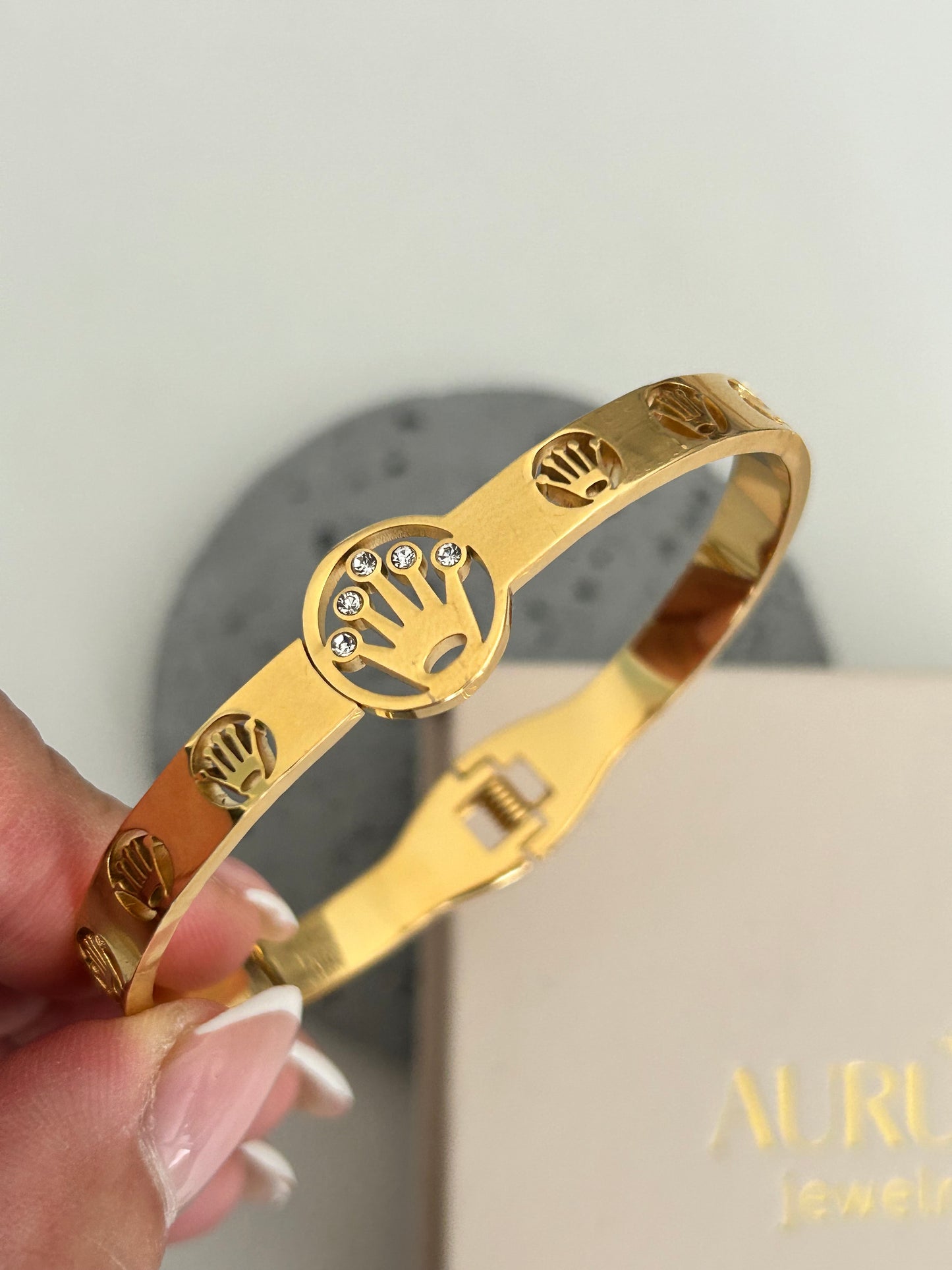 Arsia bangle • Princess Bangle