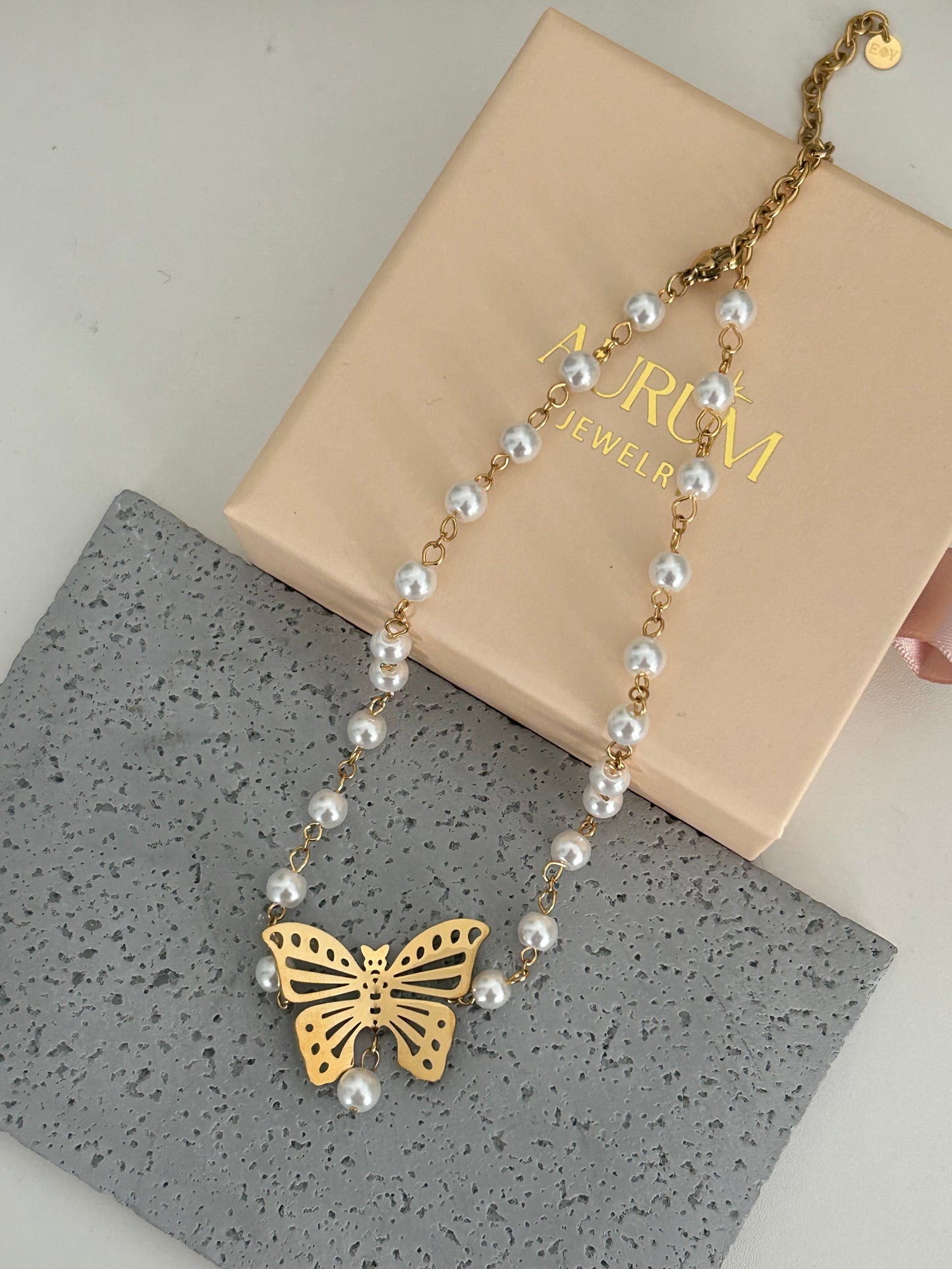 Camille Necklace • Pearly Butterfly choker necklace