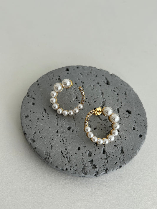 Laiba earrings • Pearl Circle Earrings