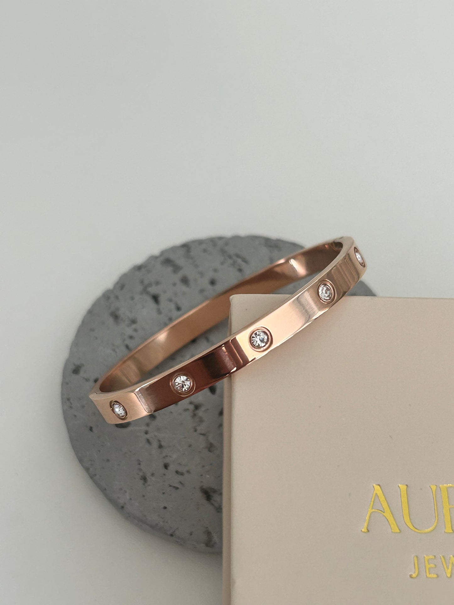 Hailey bangle - Love bracelet with cz stones