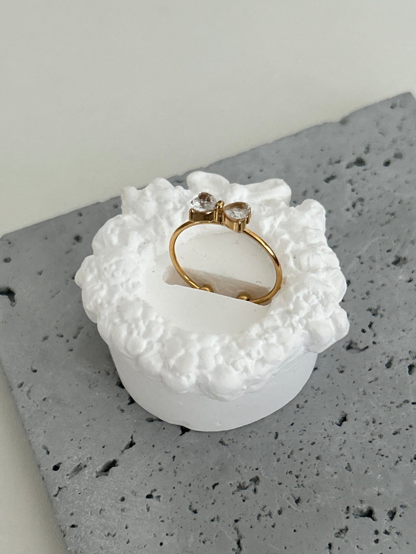 Bow Cocktail Ring in White Crystal Aurum Jewelry