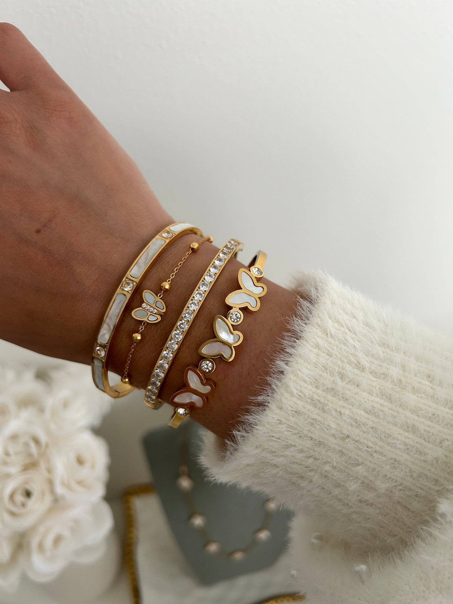 Luca bangle • Gold sparkle mother of pearl bangle