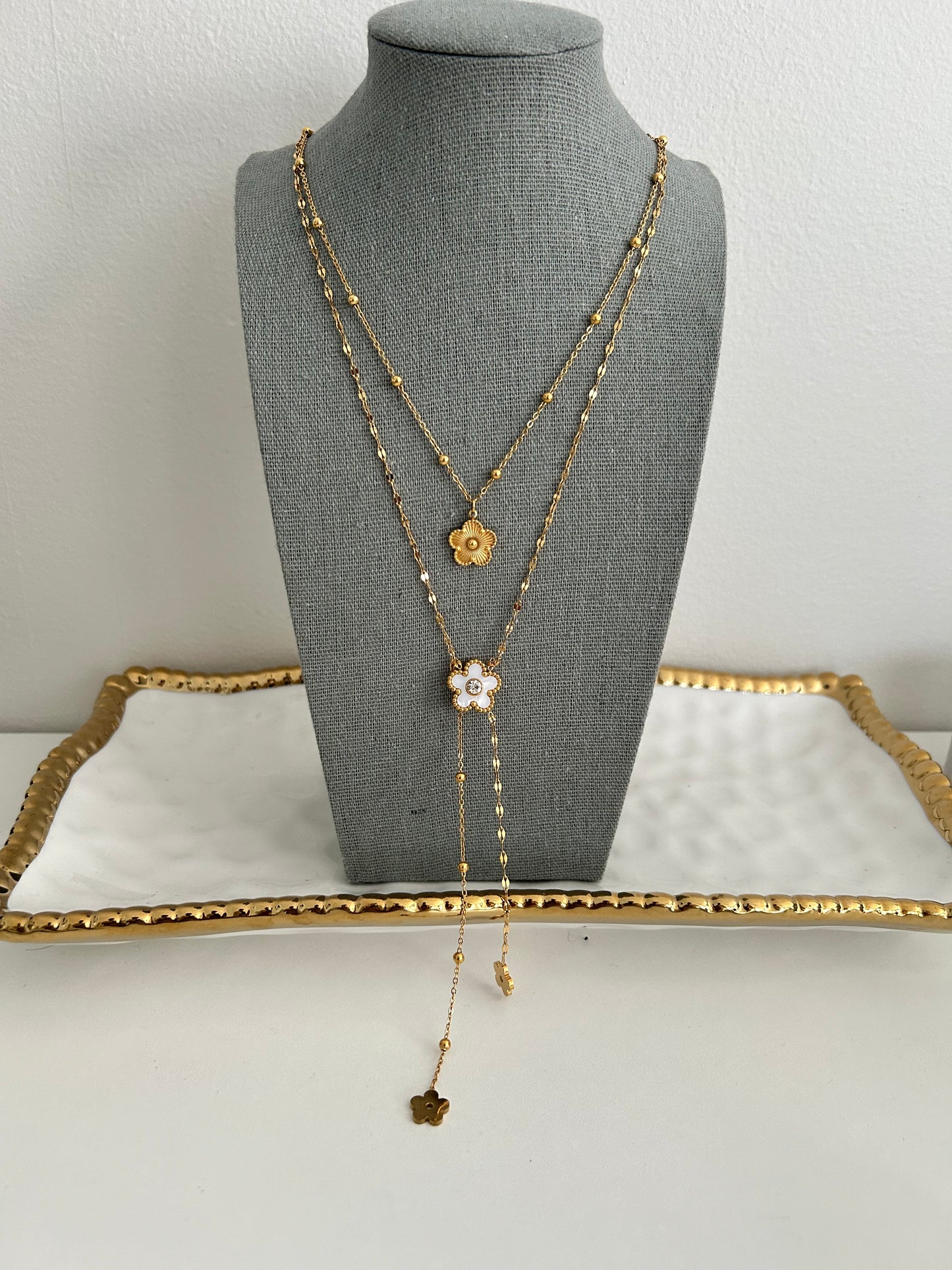 Munira necklace • Double layered lariat flower necklace