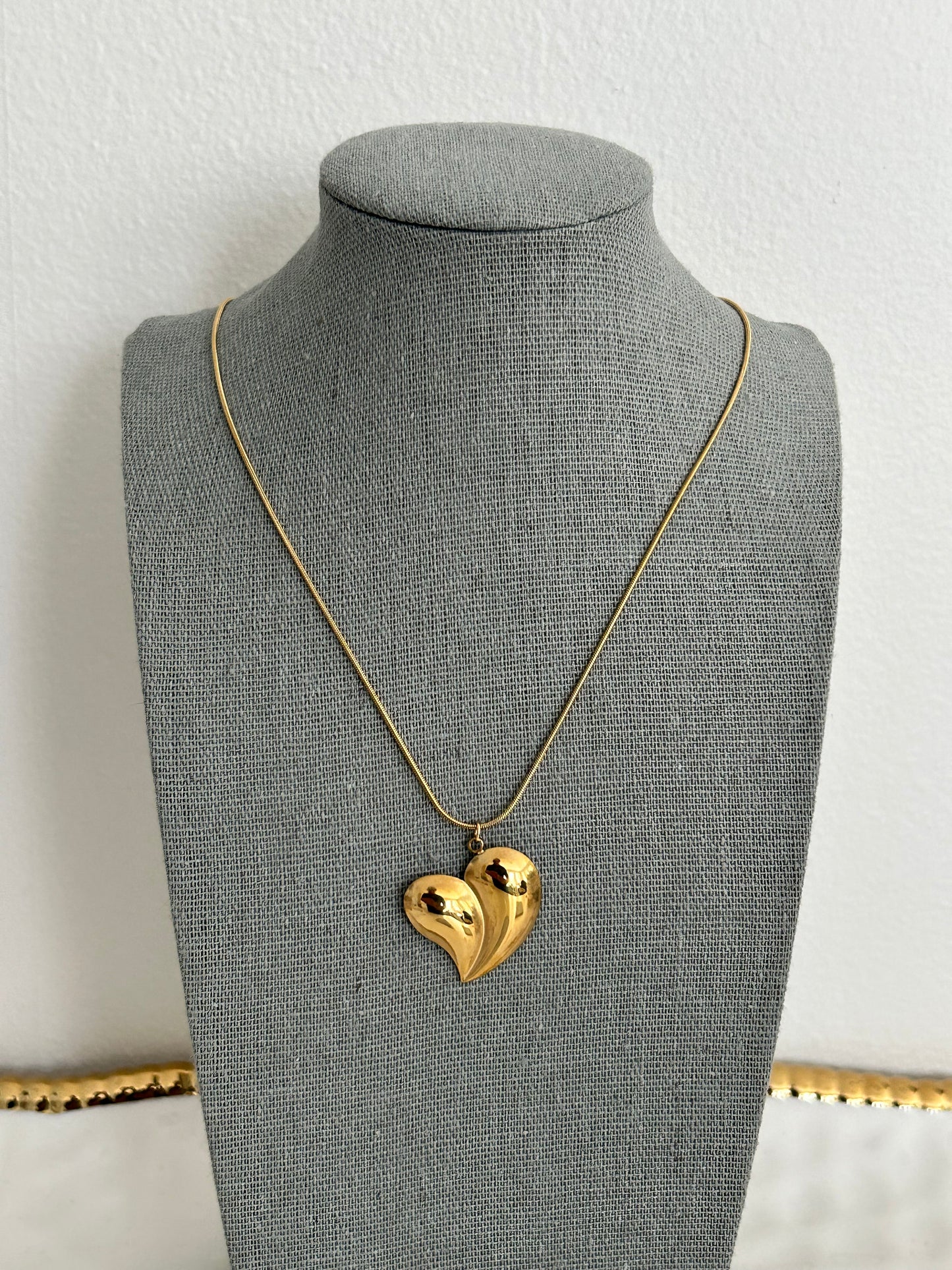 Tania Necklace • Heart necklace