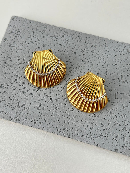 Rhea Chunky Sparkle Seashell Earrings