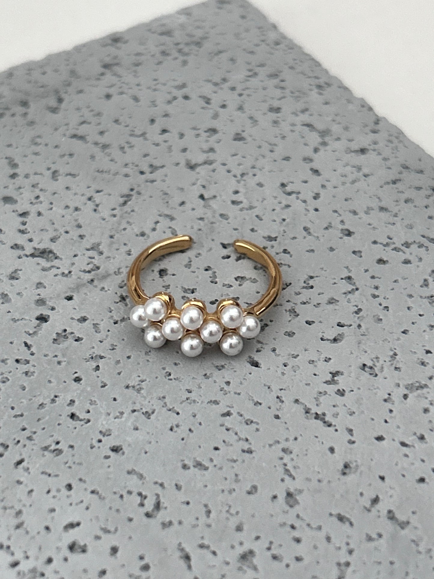 Emma Ring • Pearl gold adjustable ring