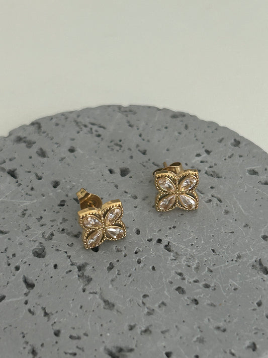 Estelle studs earrings