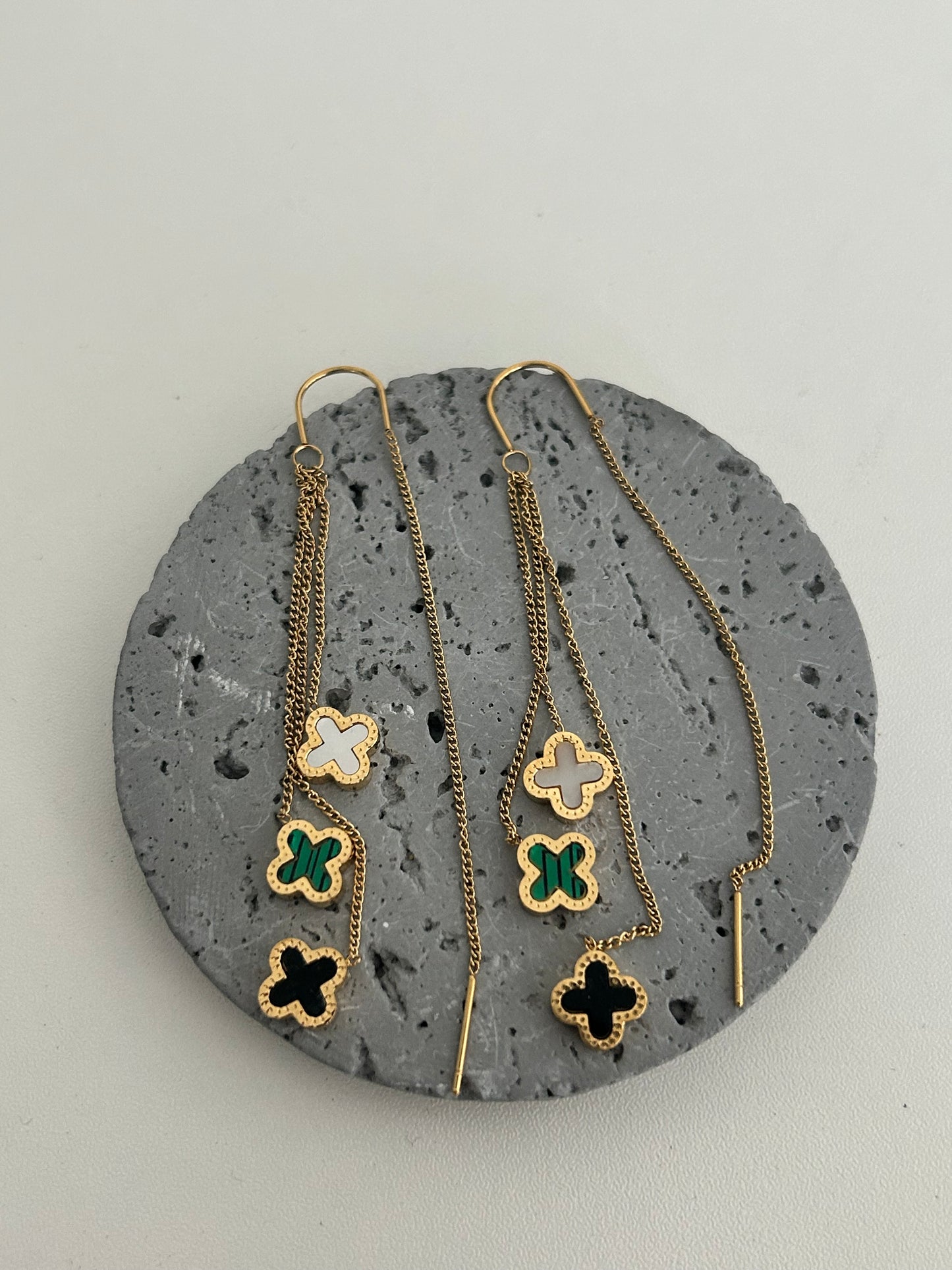 Gia earrings - Floating Clovers Threader Earrings