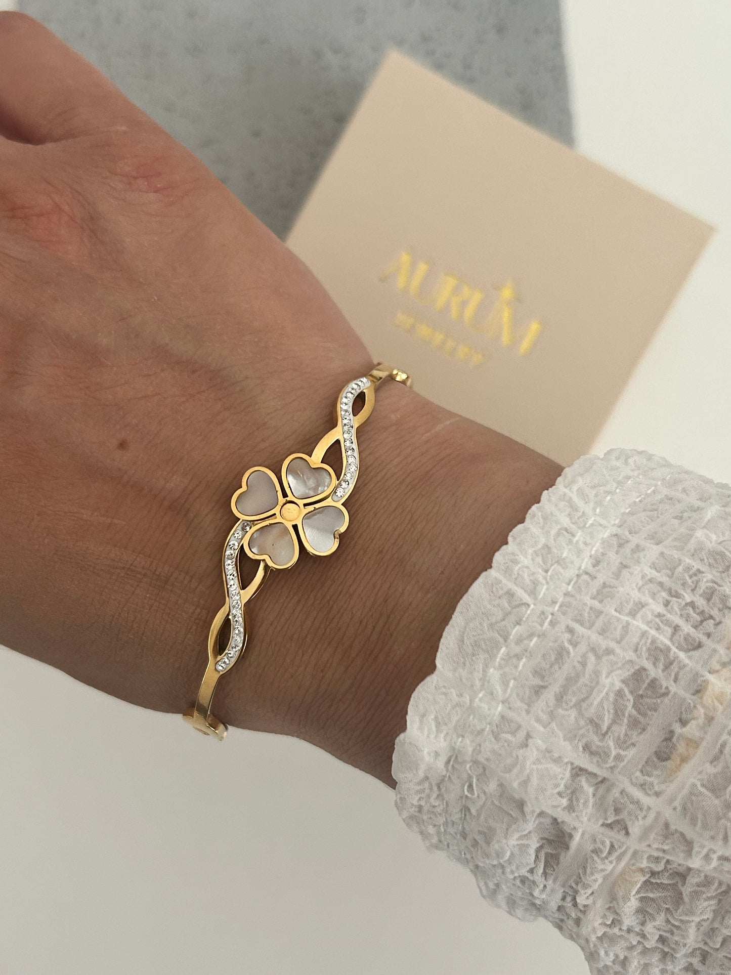 Ondine bangle • Lucky Clover bangle