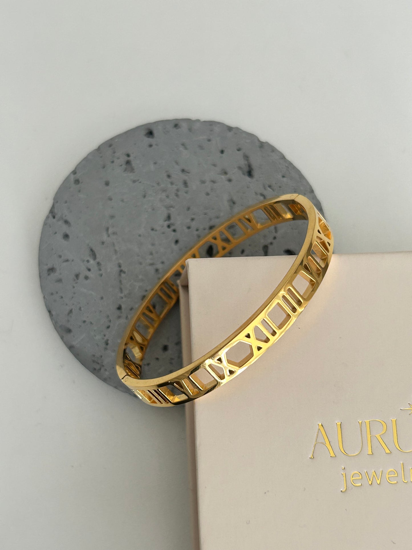 Rumana bangle • Roman numbers bangle