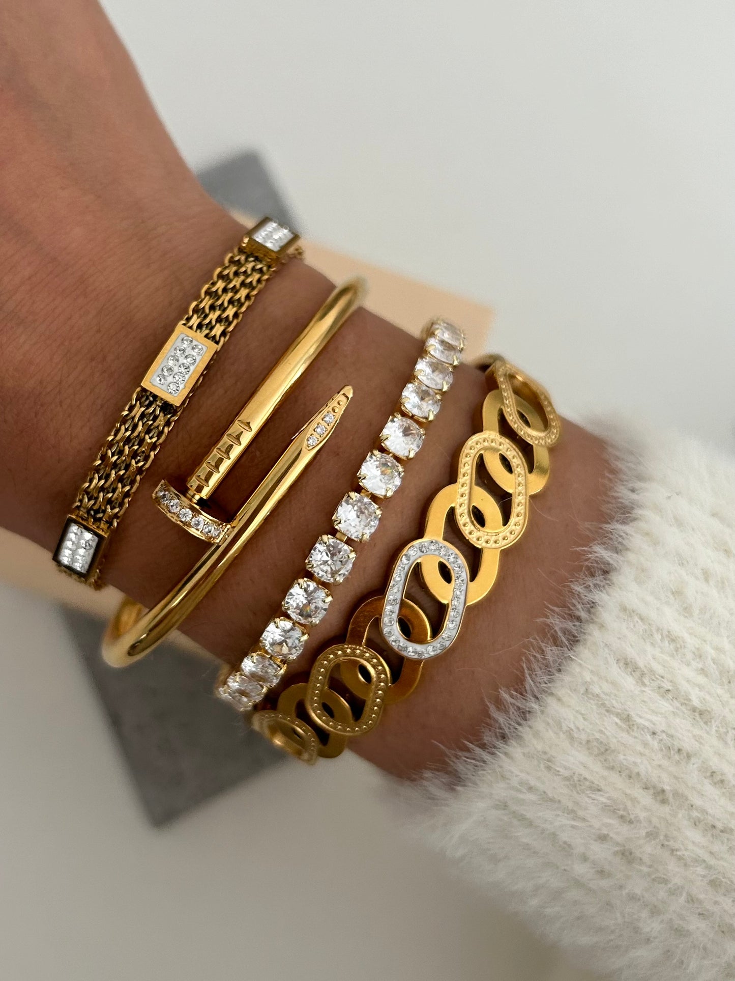 Aurelie bangle • Gold Chain design bangle