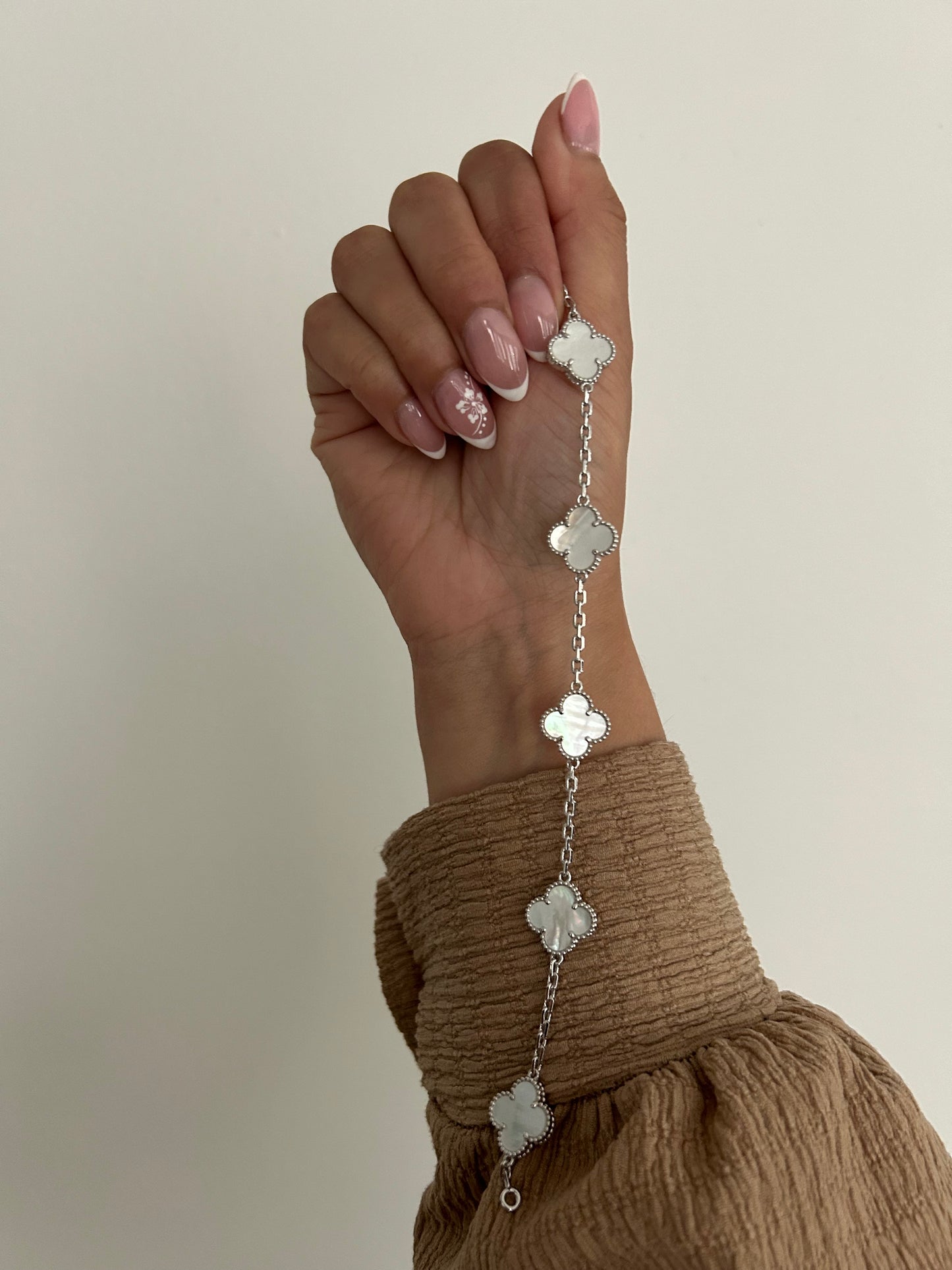 Anya bracelet • Silver White four leaf clover bracelet