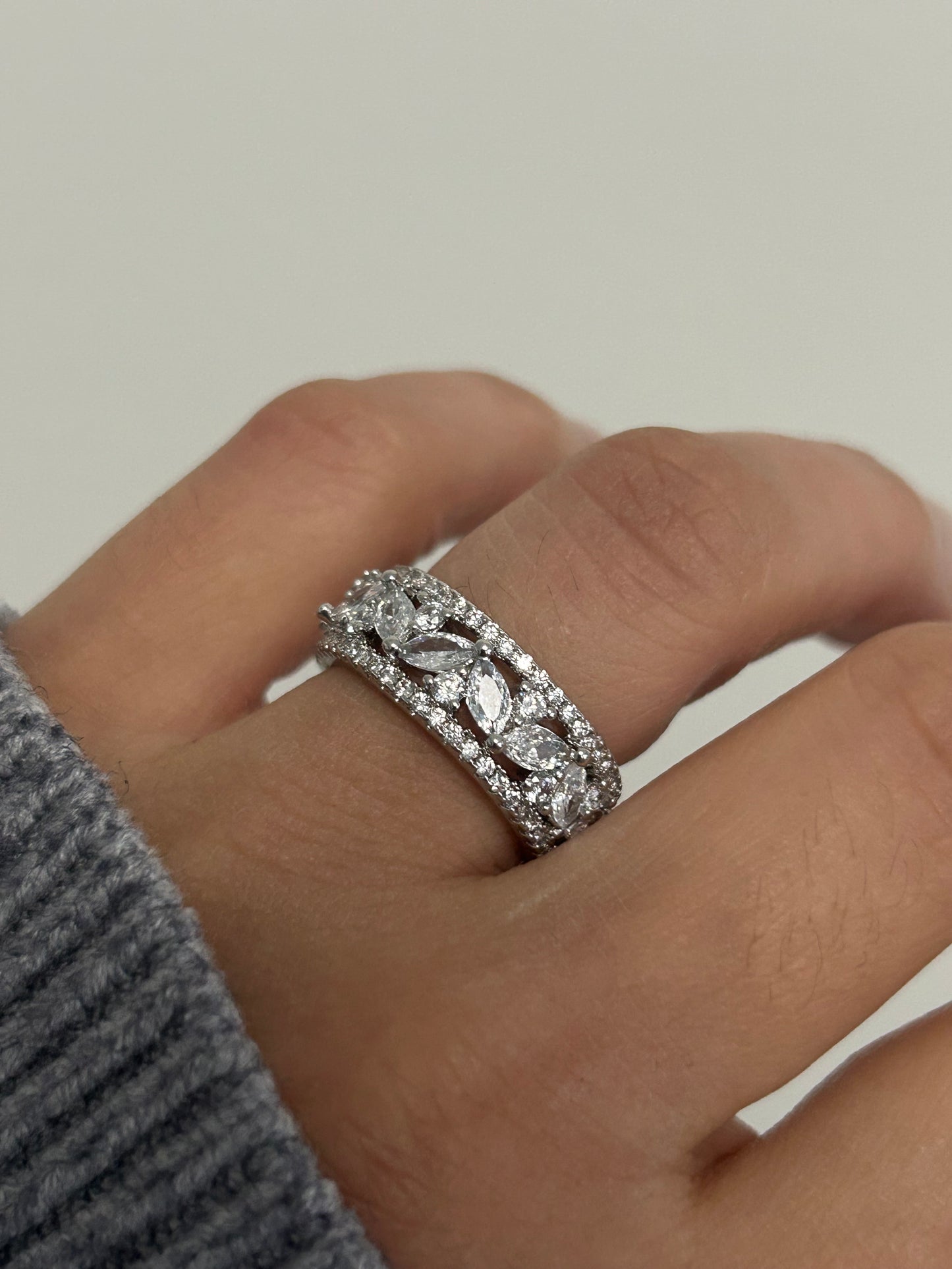 Melody ring