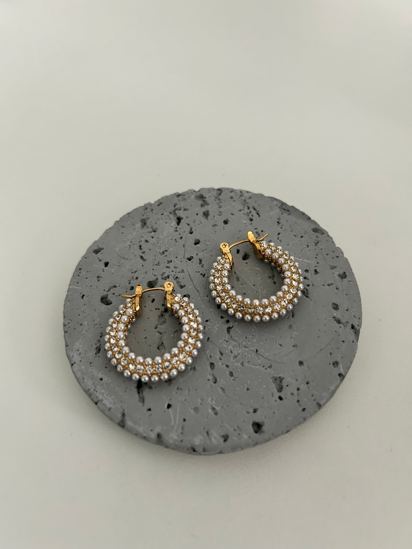 Angelika earrings • Pearl Hoop earrings