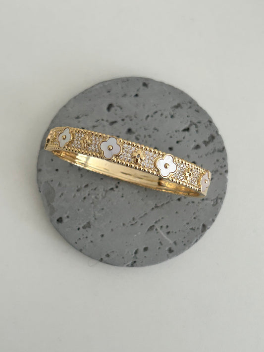 Aeline bangle Gold Crystal Clover Bangle