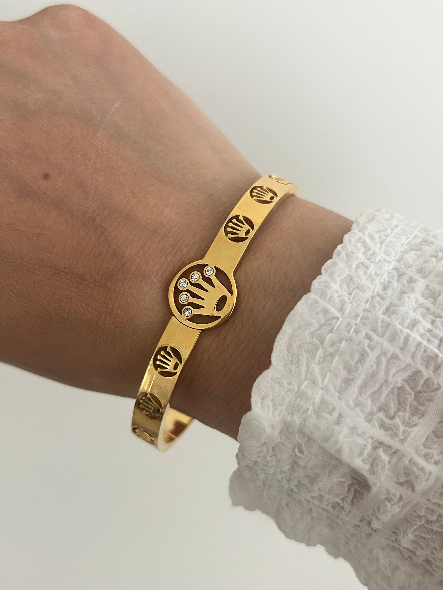 Zephyra bangle • Princess bangle