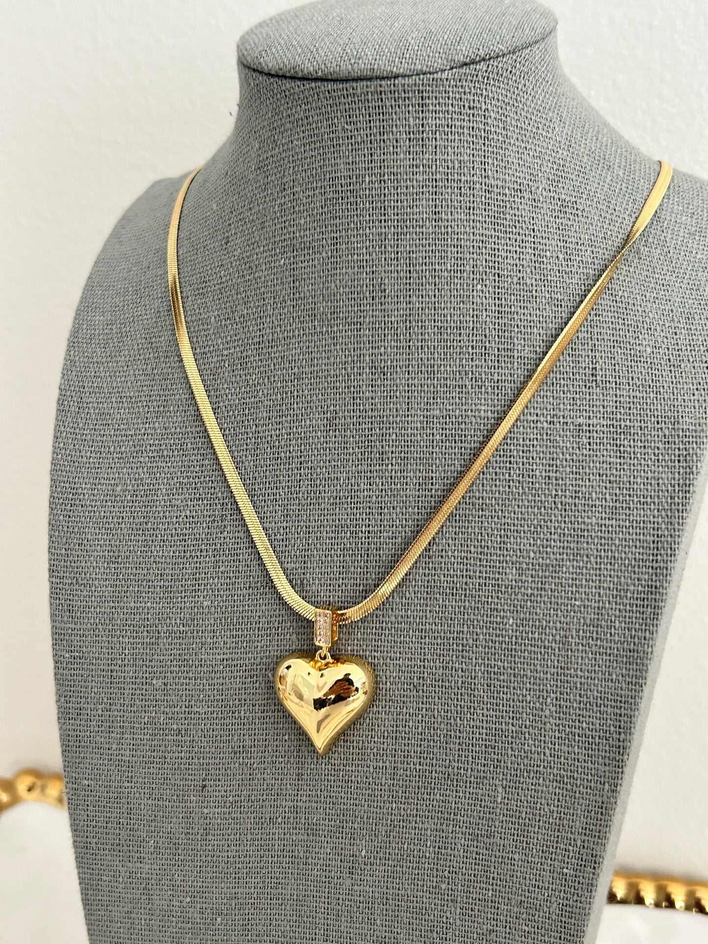 Emma Necklace • Heart necklace