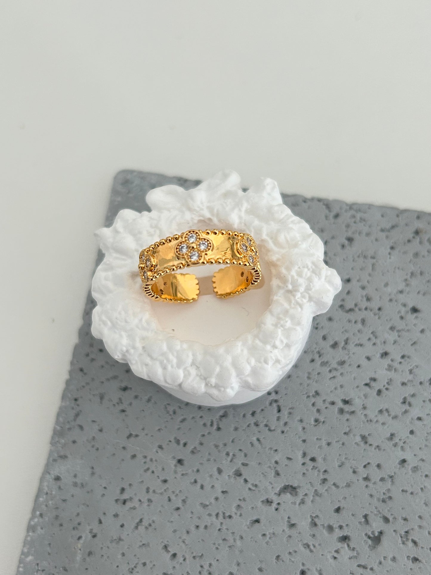 Katrina Ring • Gold ring