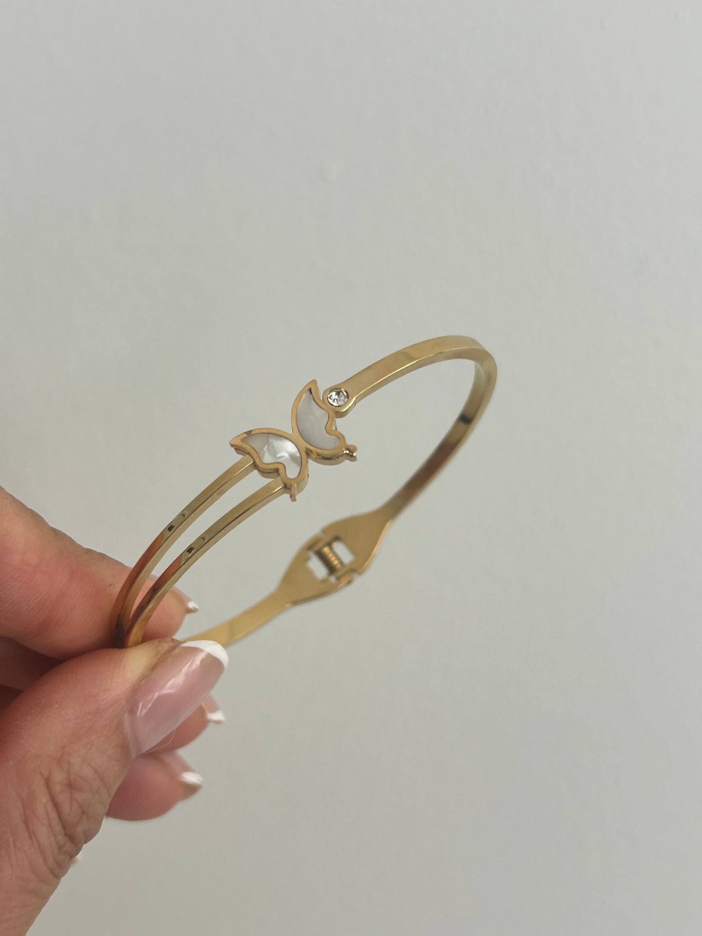 Azura bangle • Butterly bangle