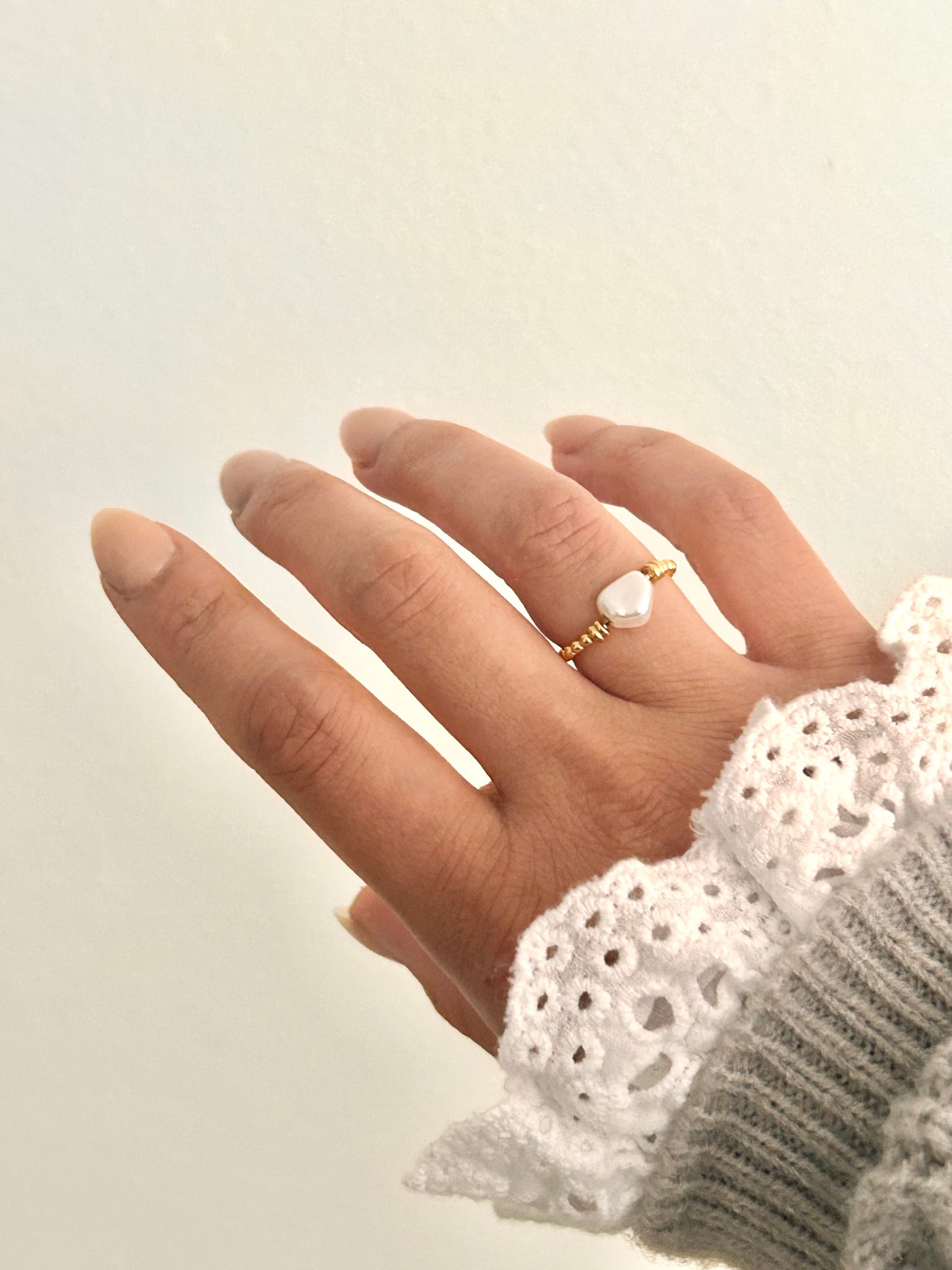 Rawiya Ring • Gold fresh pearl ring