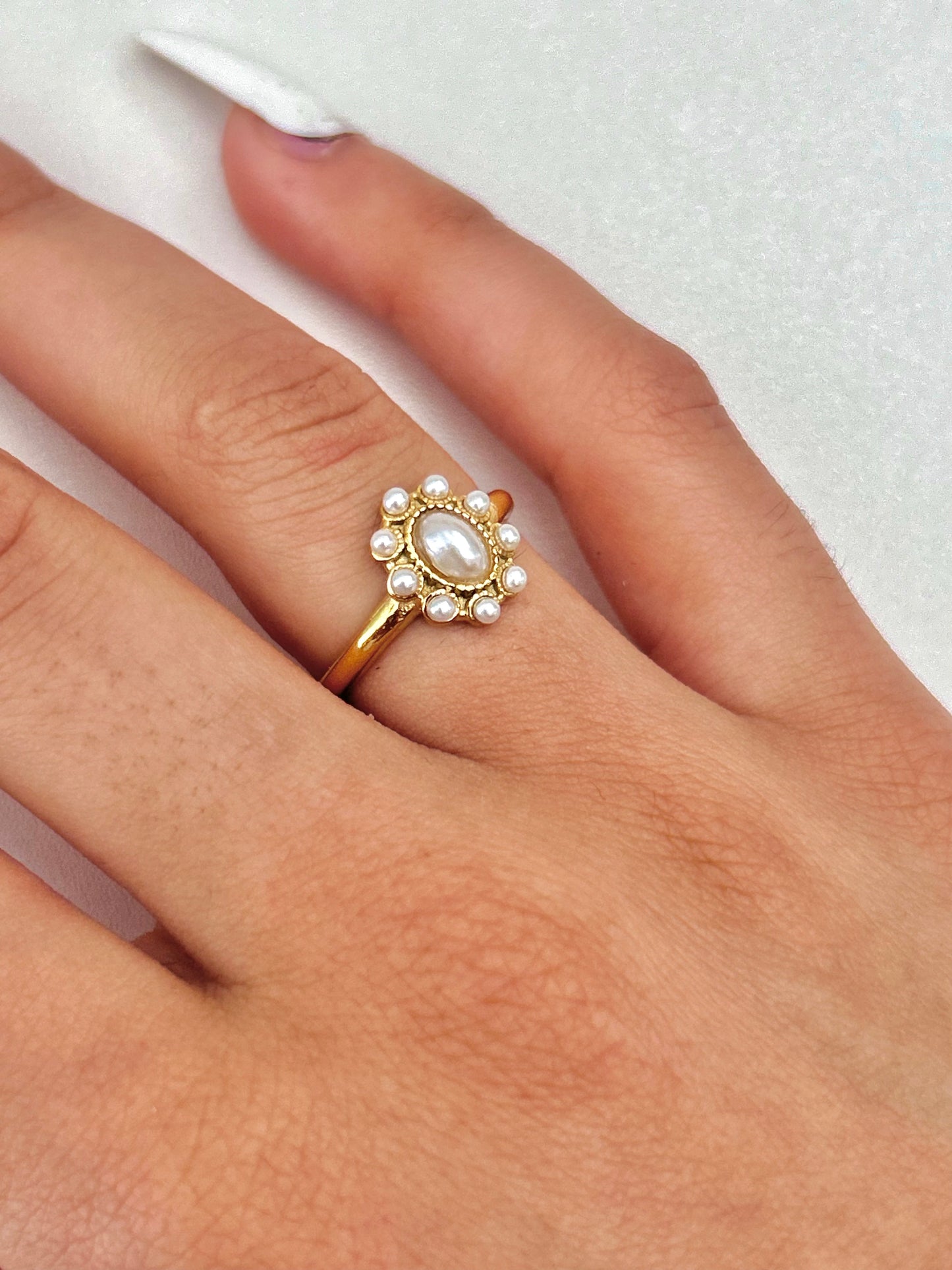 Pearl flower ring