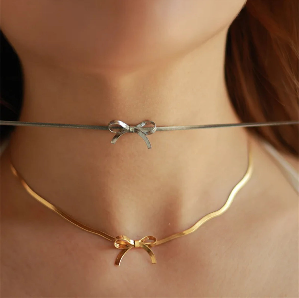 Bow choker necklace