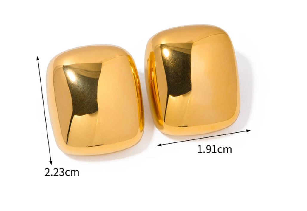 Measurements Chunky rectangular gold earrings