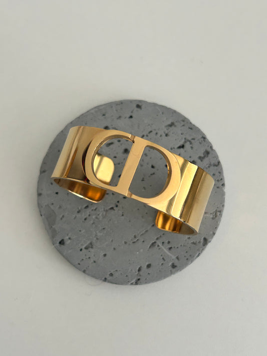Isla Cuff bangle • Adjustable cuff bangle
