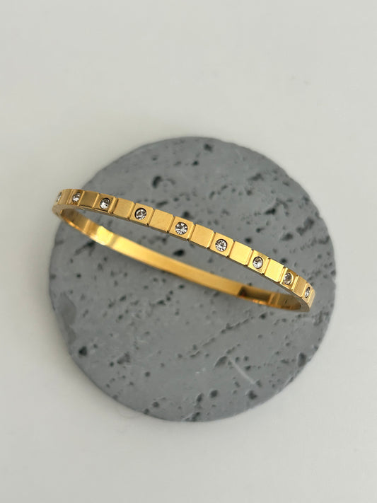 Julieta bangle • Elegant classy Bangle