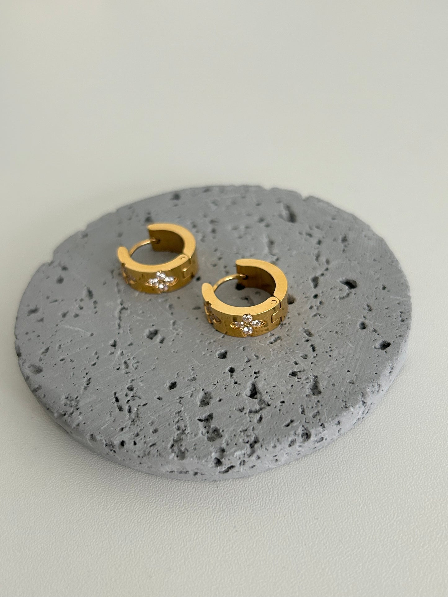 Akifah earring • Minimalist Sparkle Gold Hoop Earrings