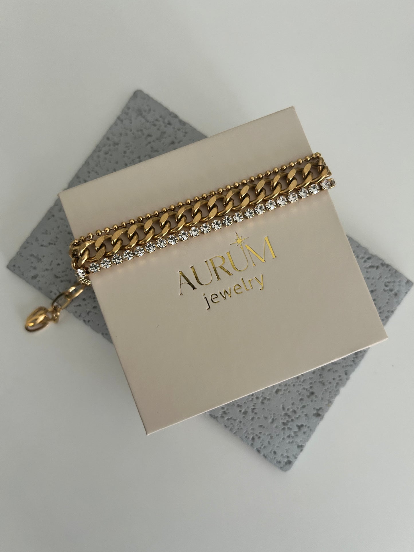 Marwa Gold Chain link Bracelet