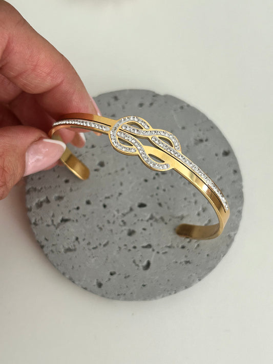 Reine Cuff bangle • Adjustable cuff bangle