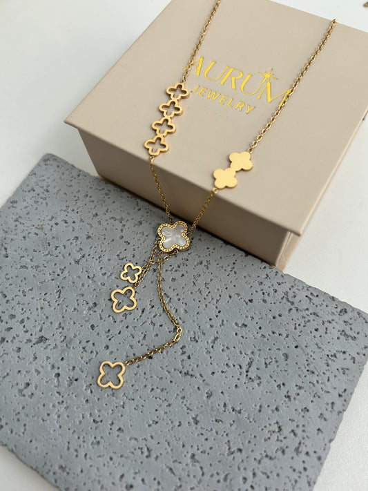 Fariha necklace• Clover Y necklace