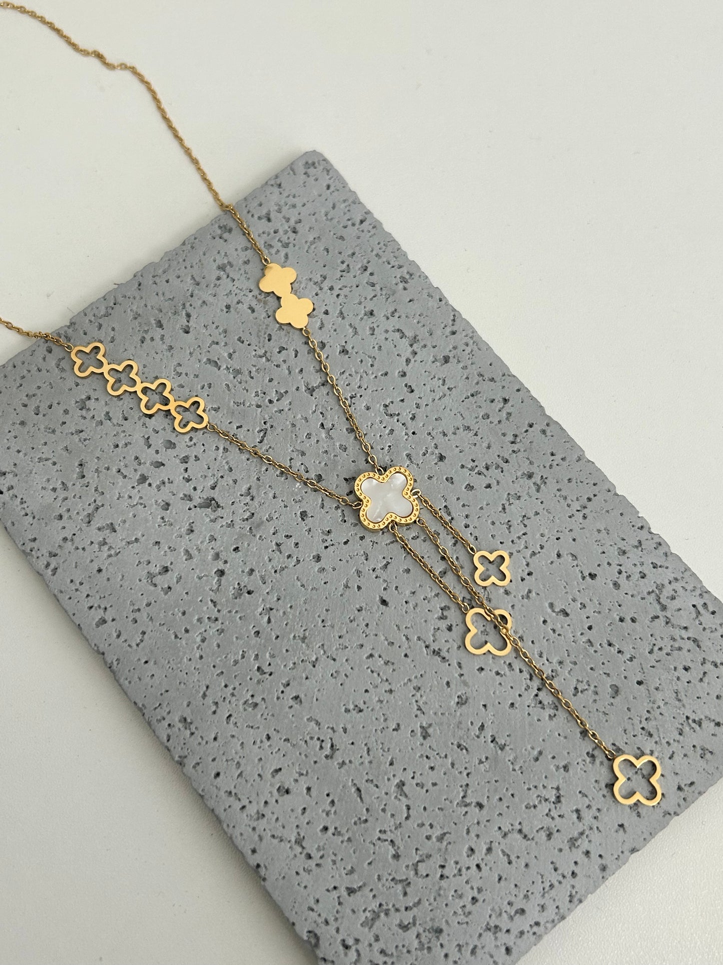 Fariha necklace• Clover Y necklace