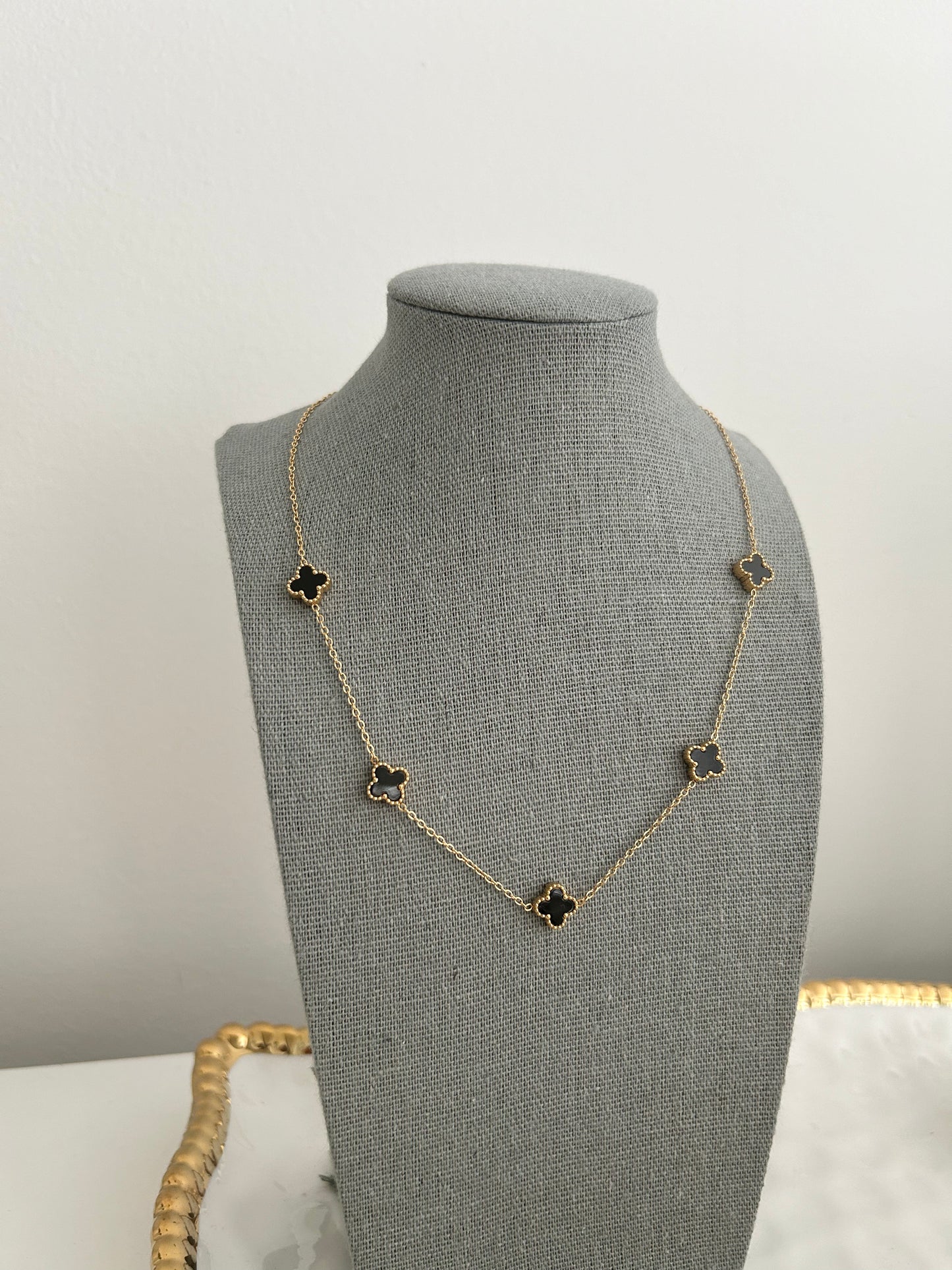 Amy Necklace • all over lucky tiny Clover Necklace