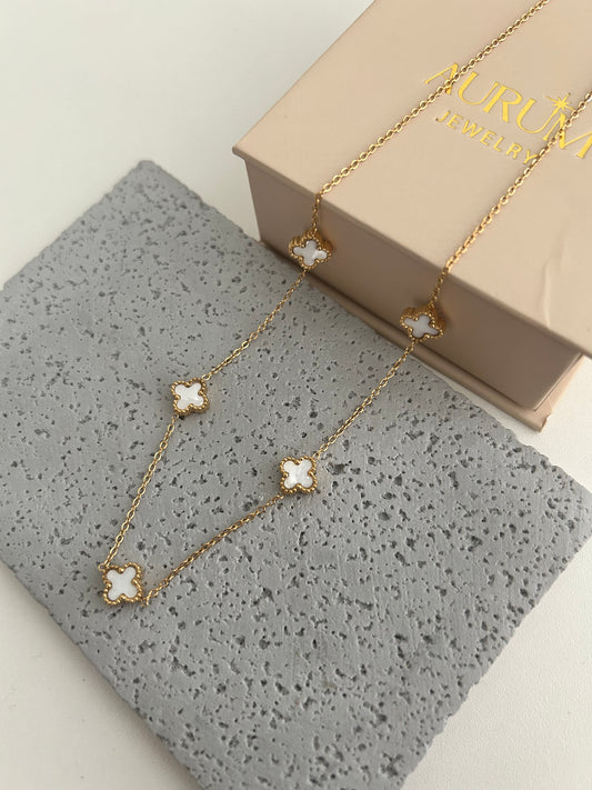 Amy Necklace • all over lucky tiny Clover Necklace