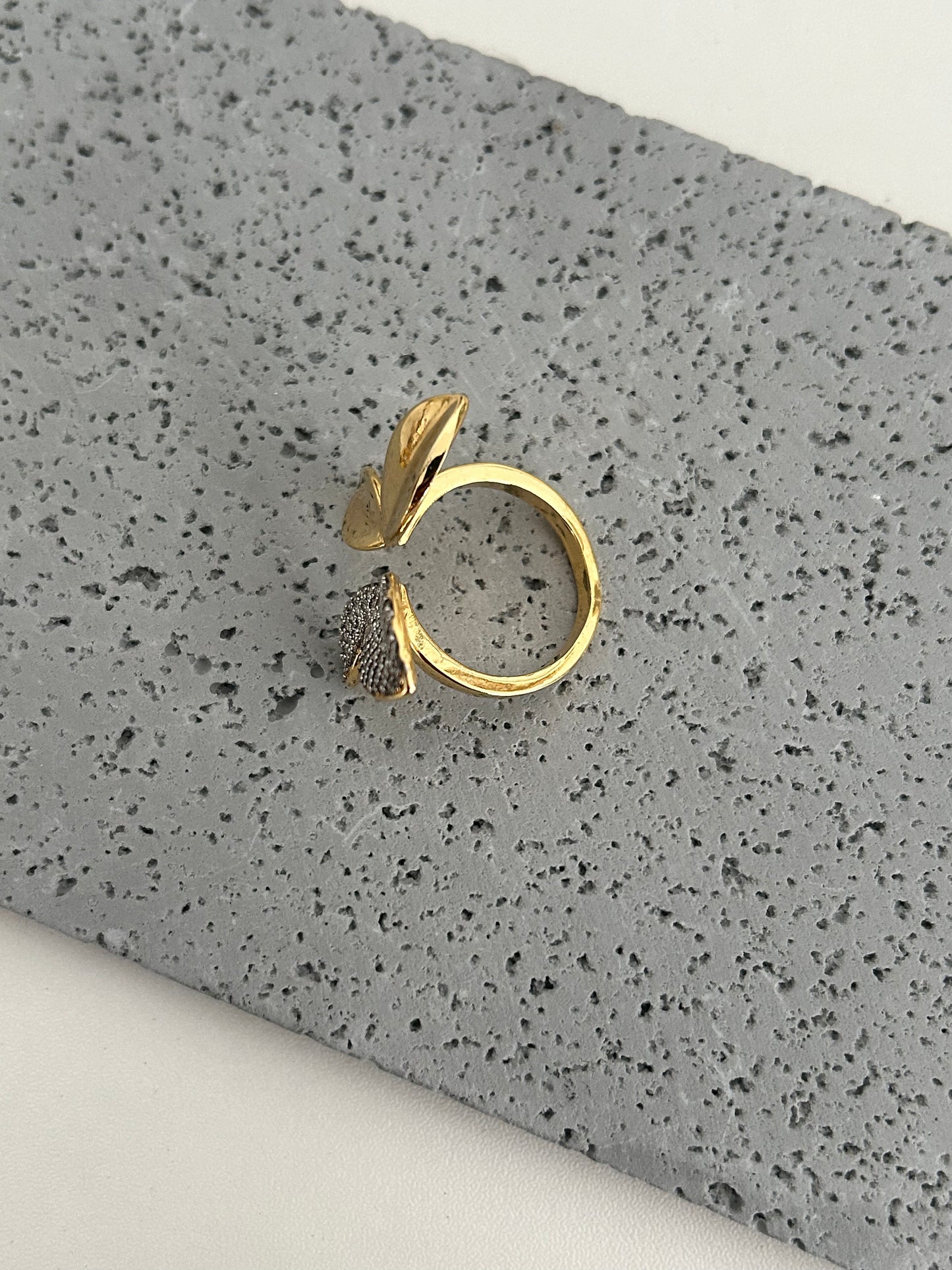 Sarah Ring • Gold ring