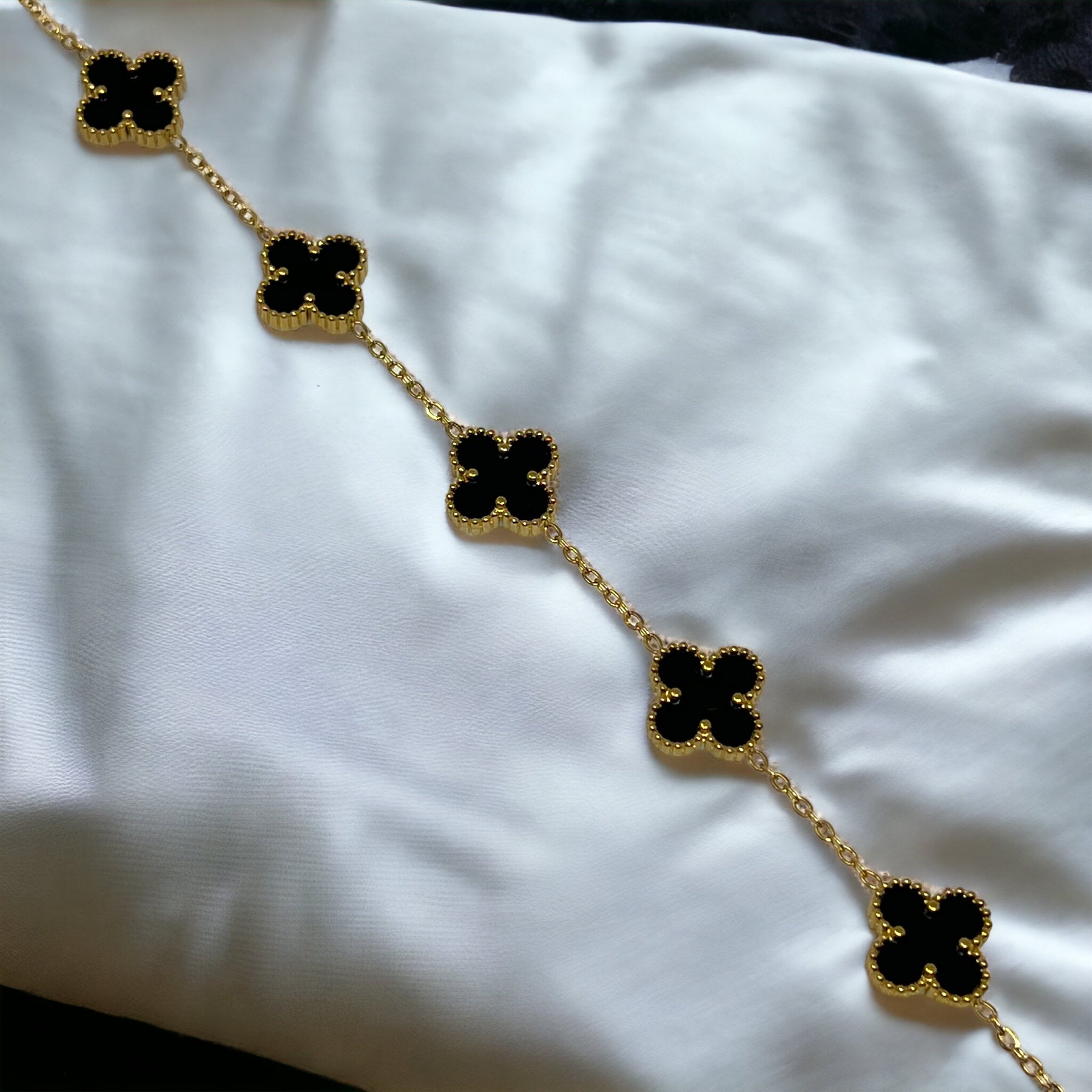 Black Clover bracelet