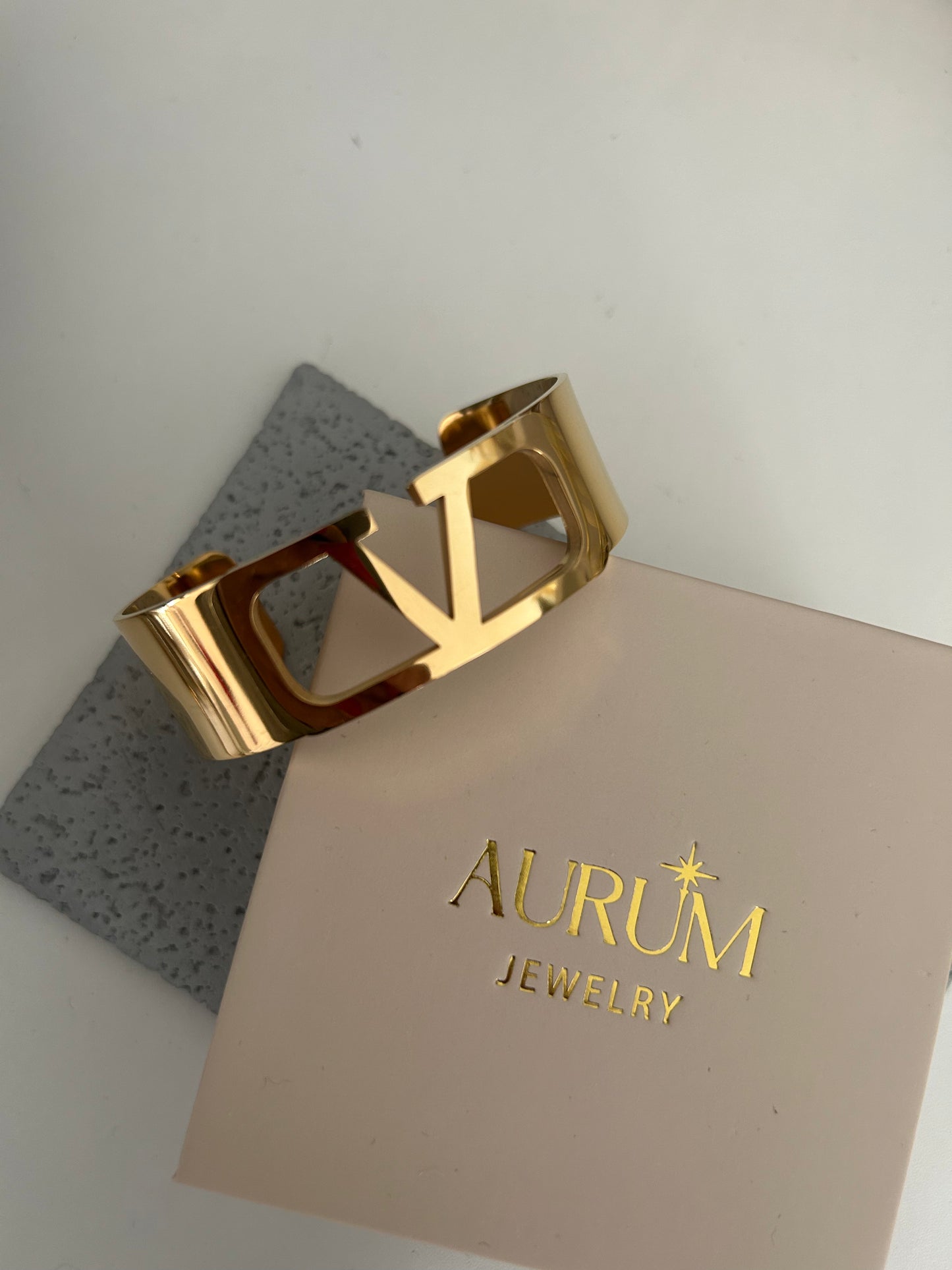 Vera Cuff bangle • Adjustable cuff bangle
